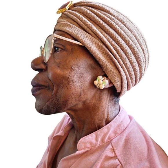 Vintage 1950s Pineapple Beaded Clip-On Earrings | Made in Japan | 1" - Picture 1 of 8